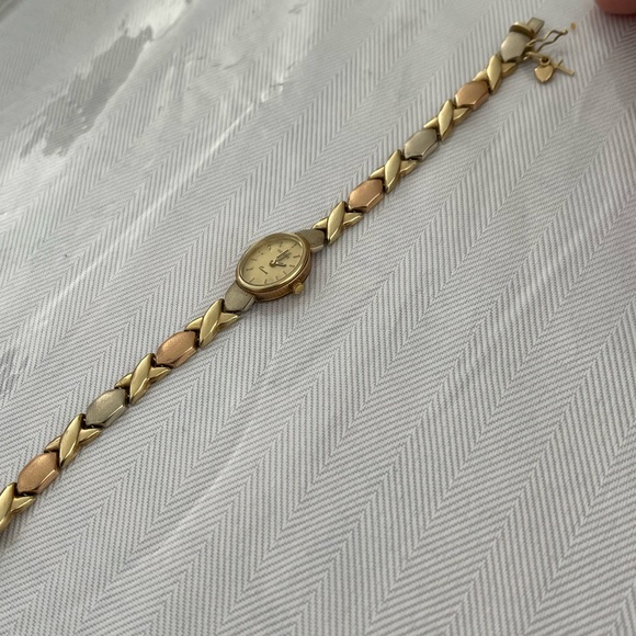 Beautiful Geneva Watch 14k real Italian gold - Picture 1 of 5